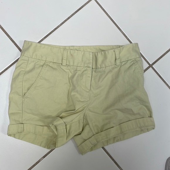 J crew size 4 low fit yellow shorts - Picture 1 of 2